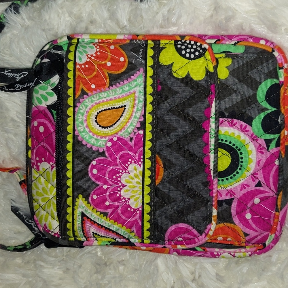 Vera Bradley Signature Cotton Crossbody Ziggy Zinnia Purse Bag